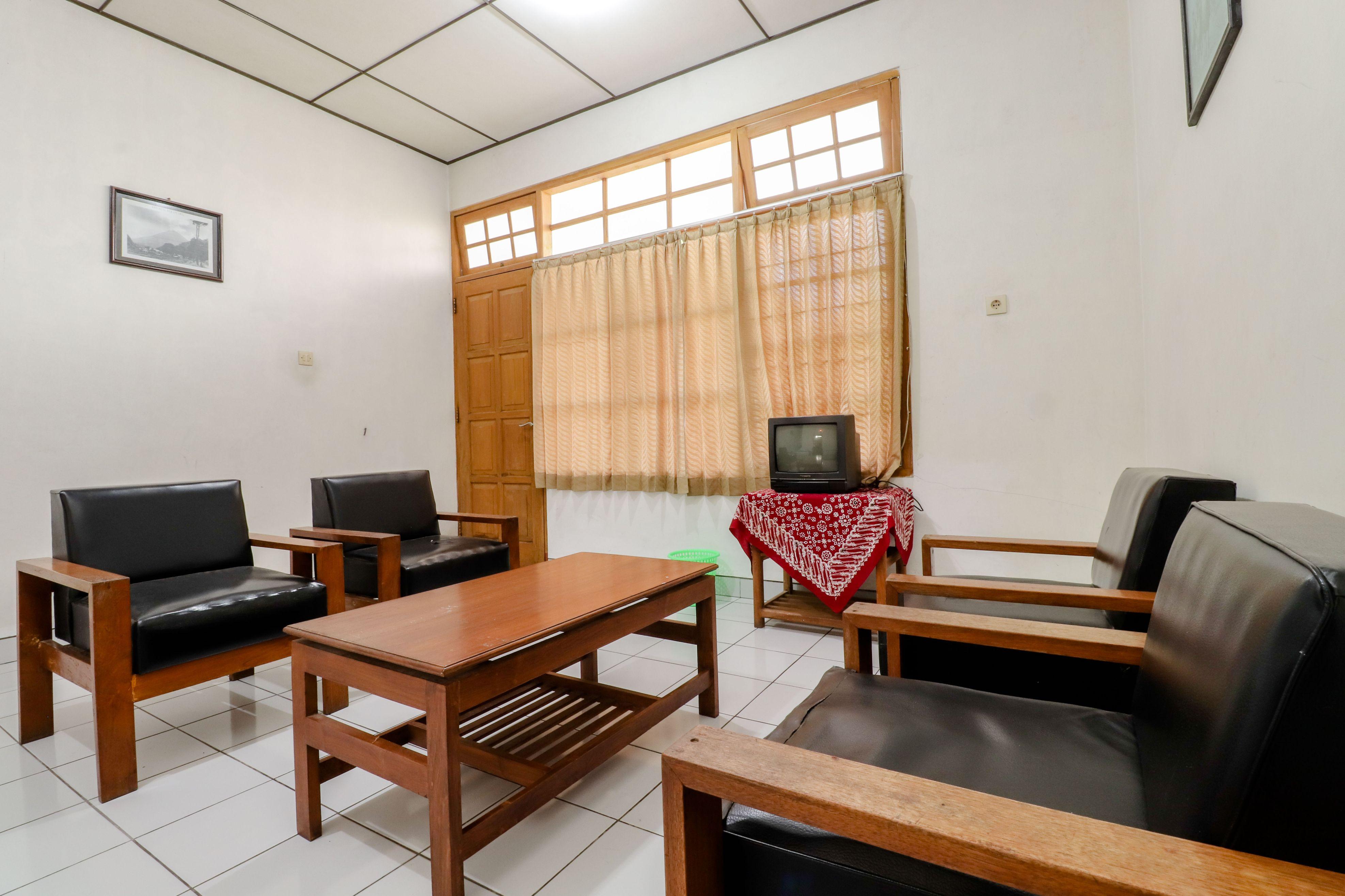 Satriafi Hotel Kaliurang Ngoại thất bức ảnh